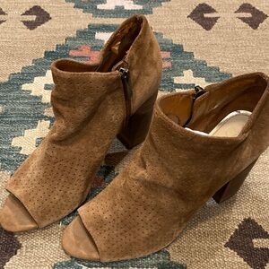 Jessica Simpson Tan Peep-Toe Heeled Boots
